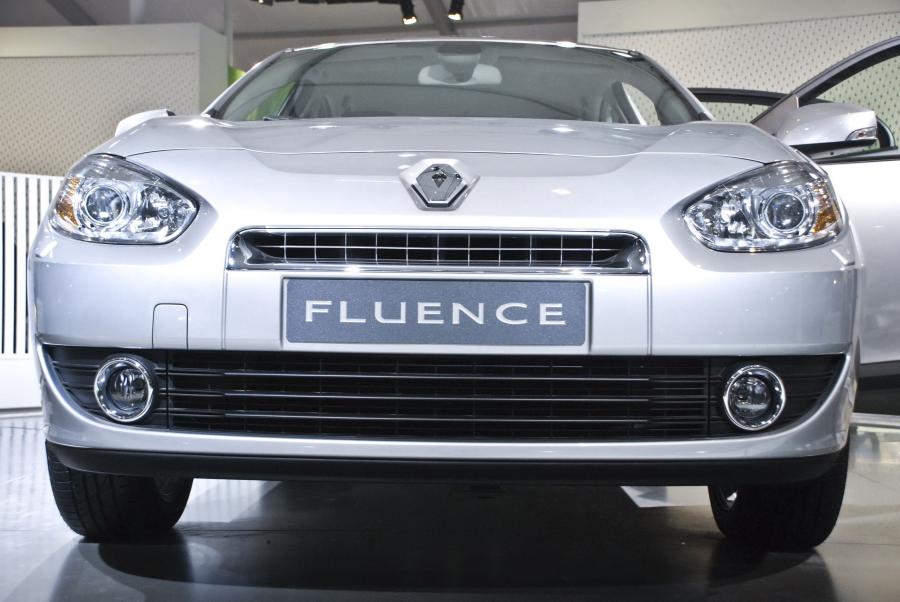  Renault Fluence 2010 года  (фото 64 из 146)